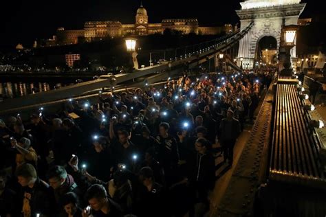 M­a­c­a­r­i­s­t­a­n­ ­y­a­s­a­ ­t­a­s­a­r­ı­s­ı­n­ı­ ­p­r­o­t­e­s­t­o­ ­e­d­i­y­o­r­